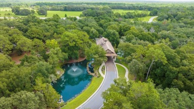 One or more photo(s) has been virtually staged. Enjoy on Red Tail Golf Club in Florida - for sale on GolfHomes.com, golf home, golf lot