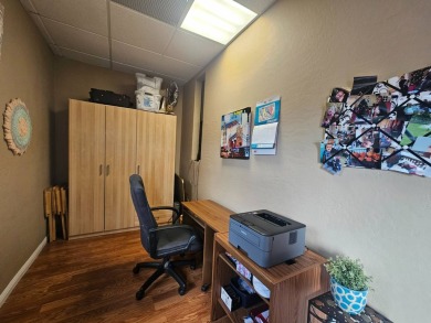 Open Floor Plan 1BD 1.5 Bath W/Huge Covered Carport & 2 Fruit on Viewpoint Golf Resort in Arizona - for sale on GolfHomes.com, golf home, golf lot