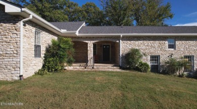 Dreaming of the perfect blend of modern living and country on La Follette Country Club in Tennessee - for sale on GolfHomes.com, golf home, golf lot