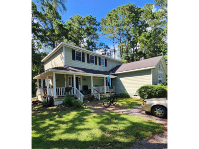 Great opportunity for a fixer upper.  Sold as-is this home is on The Tradition Golf Club in South Carolina - for sale on GolfHomes.com, golf home, golf lot
