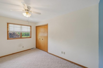 Wonderful, Cambridge/Lake Ripley area, end-unit, townhouse condo on Lake Ripley Country Club in Wisconsin - for sale on GolfHomes.com, golf home, golf lot