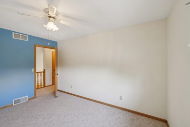 Wonderful, Cambridge/Lake Ripley area, end-unit, townhouse condo on Lake Ripley Country Club in Wisconsin - for sale on GolfHomes.com, golf home, golf lot