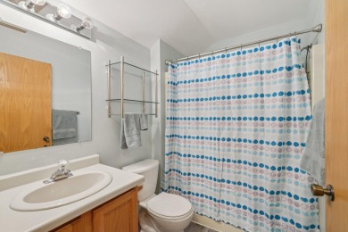 Wonderful, Cambridge/Lake Ripley area, end-unit, townhouse condo on Lake Ripley Country Club in Wisconsin - for sale on GolfHomes.com, golf home, golf lot