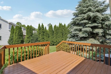 Wonderful, Cambridge/Lake Ripley area, end-unit, townhouse condo on Lake Ripley Country Club in Wisconsin - for sale on GolfHomes.com, golf home, golf lot