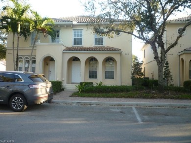 Freshly painted and refreshed, this 3/2.5 two-story, two-car on Arrowhead Golf Club At Heritage Greens in Florida - for sale on GolfHomes.com, golf home, golf lot