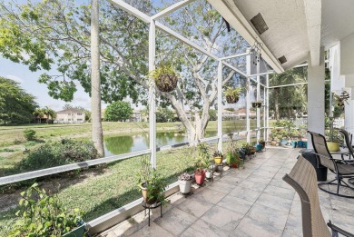 **New Roof 2022**Welcome to this beautifully maintained on The Carolina Club in Florida - for sale on GolfHomes.com, golf home, golf lot
