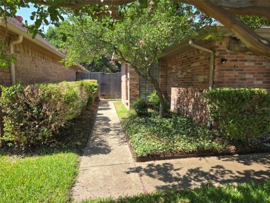 Nicely updated 3 bedroom 2 bath single story home on the golf on Duck Creek Golf Club in Texas - for sale on GolfHomes.com, golf home, golf lot