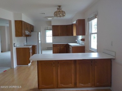 Beautiful 2-Bedroom, 2-Bath Home in Lions Head South 55+ on Lions Head Country Club in New Jersey - for sale on GolfHomes.com, golf home, golf lot