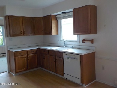 Beautiful 2-Bedroom, 2-Bath Home in Lions Head South 55+ on Lions Head Country Club in New Jersey - for sale on GolfHomes.com, golf home, golf lot