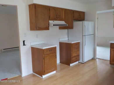 Beautiful 2-Bedroom, 2-Bath Home in Lions Head South 55+ on Lions Head Country Club in New Jersey - for sale on GolfHomes.com, golf home, golf lot