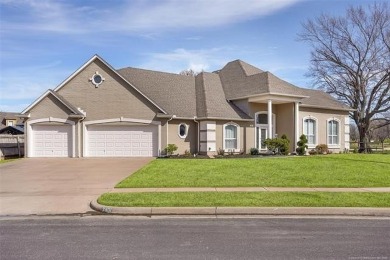 Stunning home on the #1 tee box in Wakefield @ Battle Creek, a on Battle Creek Golf Course in Oklahoma - for sale on GolfHomes.com, golf home, golf lot
