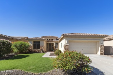 Popular 2BR, 2BA w/den Oakmont model just steps from the on Oakwood Golf Club  in Arizona - for sale on GolfHomes.com, golf home, golf lot