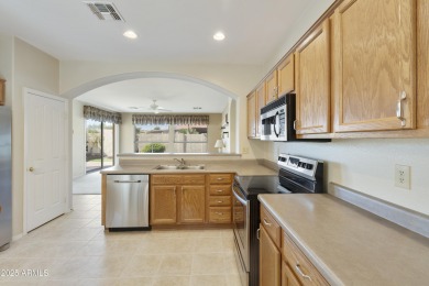 Popular 2BR, 2BA w/den Oakmont model just steps from the on Oakwood Golf Club  in Arizona - for sale on GolfHomes.com, golf home, golf lot