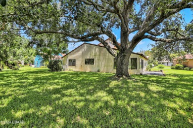 This charming 3-bedroom 2.5 bath villa is located in the on The Club At Pelican Bay - North Course in Florida - for sale on GolfHomes.com, golf home, golf lot