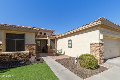 Popular 2BR, 2BA w/den Oakmont model just steps from the on Oakwood Golf Club  in Arizona - for sale on GolfHomes.com, golf home, golf lot