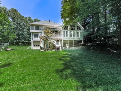 A perfect place to call home! This 5BR/3.5BA home is nestled in on Canongate At Eagle Watch Golf Club in Georgia - for sale on GolfHomes.com, golf home, golf lot