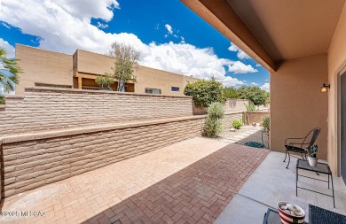 Darling freestanding townhome in The Springs--light, bright, and on Torres Blancas Golf Club in Arizona - for sale on GolfHomes.com, golf home, golf lot