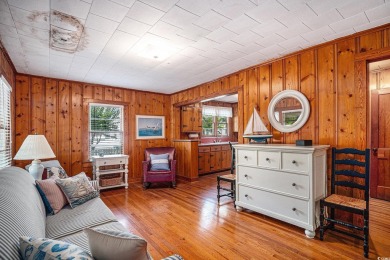 This charming 2-bedroom, 1-bath cottage with no HOA is located on Beachwood Golf Club in South Carolina - for sale on GolfHomes.com, golf home, golf lot