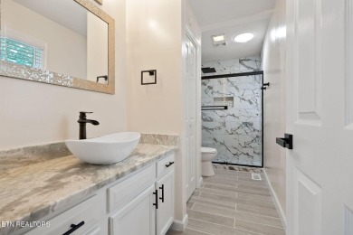 Updated 3-Bedroom Retreat in Prime Fairfield Glade Location

 on Druid Hills Golf Club in Tennessee - for sale on GolfHomes.com, golf home, golf lot