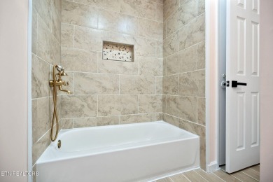 Updated 3-Bedroom Retreat in Prime Fairfield Glade Location

 on Druid Hills Golf Club in Tennessee - for sale on GolfHomes.com, golf home, golf lot