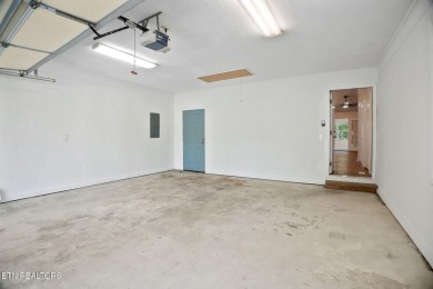 Updated 3-Bedroom Retreat in Prime Fairfield Glade Location

 on Druid Hills Golf Club in Tennessee - for sale on GolfHomes.com, golf home, golf lot