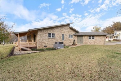 Nice brick home in a quiet neighborhood just outside city on Dawn Hill Country Club in Arkansas - for sale on GolfHomes.com, golf home, golf lot