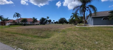 Beautiful lot close to a lake of the King course at Cape Royal on Royal Tee Country Club in Florida - for sale on GolfHomes.com, golf home, golf lot