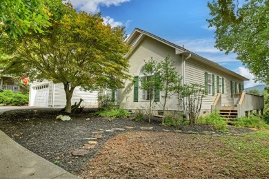 This charming 3BR/3BA RANCH HOME offers year-round MOUNTAIN on White Path Golf Club in Georgia - for sale on GolfHomes.com, golf home, golf lot