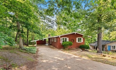 Cozy and comfy cottage located in Central Bella Vista near on Bella Vista Country Club - Berksdale in Arkansas - for sale on GolfHomes.com, golf home, golf lot