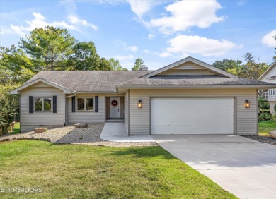 Welcome to 146 Talah Way, a recently updated one-level on Toqua Golf Course - Loudon County in Tennessee - for sale on GolfHomes.com, golf home, golf lot