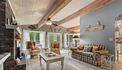 Cozy and comfy cottage located in Central Bella Vista near on Bella Vista Country Club - Berksdale in Arkansas - for sale on GolfHomes.com, golf home, golf lot