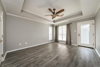 Beautifully updated 3 bed, 2 bath home on the golf course! on The Country Club of Arkansas in Arkansas - for sale on GolfHomes.com, golf home, golf lot