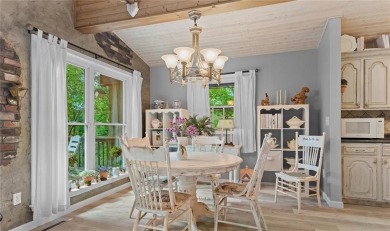 Cozy and comfy cottage located in Central Bella Vista near on Bella Vista Country Club - Berksdale in Arkansas - for sale on GolfHomes.com, golf home, golf lot