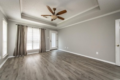 Beautifully updated 3 bed, 2 bath home on the golf course! on The Country Club of Arkansas in Arkansas - for sale on GolfHomes.com, golf home, golf lot