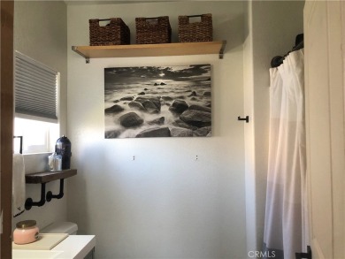 Beautiful 3 bedrooms, 2 bathrooms, high ceilings, 3 car carport on Green River Golf Club in California - for sale on GolfHomes.com, golf home, golf lot