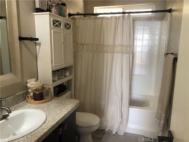 Beautiful 3 bedrooms, 2 bathrooms, high ceilings, 3 car carport on Green River Golf Club in California - for sale on GolfHomes.com, golf home, golf lot