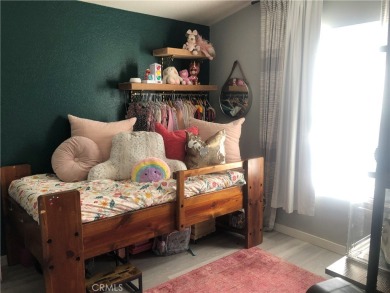 Beautiful 3 bedrooms, 2 bathrooms, high ceilings, 3 car carport on Green River Golf Club in California - for sale on GolfHomes.com, golf home, golf lot
