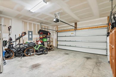 Seller offering $5,000 to buyer towards closing costs with on Cape Fear National At Brunswick Forest in North Carolina - for sale on GolfHomes.com, golf home, golf lot