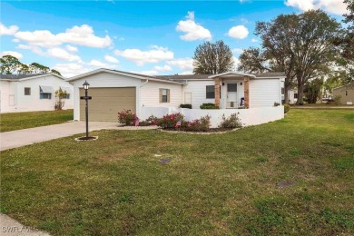ESTATE PROPERTY!!  NO MONTHLY LOT RENT!!  Come and see this on Pine Lakes Country Club in Florida - for sale on GolfHomes.com, golf home, golf lot