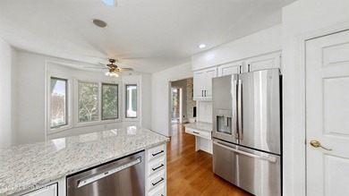 Welcome Home to 14400 Maple Ridge Place in Lake Forest!
This on Lake Forest Country Club in Kentucky - for sale on GolfHomes.com, golf home, golf lot