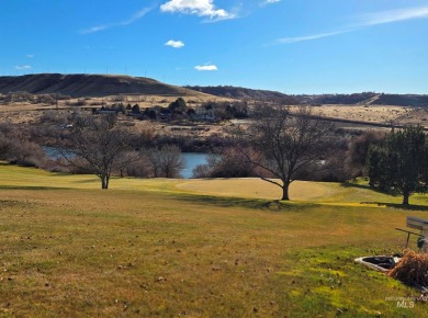 This is your chance to live on the Clear Lakes Country Club and on Clear Lake Country Club in Idaho - for sale on GolfHomes.com, golf home, golf lot