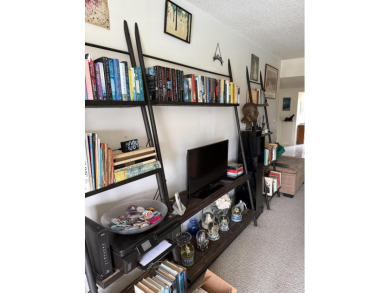 55+ COMMUNITY-GREAT VALUE.  MOTIVATED SELLER BRING ALL OFFERS on Poinciana Golf Club in Florida - for sale on GolfHomes.com, golf home, golf lot