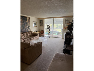 55+ COMMUNITY-GREAT VALUE.  MOTIVATED SELLER BRING ALL OFFERS on Poinciana Golf Club in Florida - for sale on GolfHomes.com, golf home, golf lot