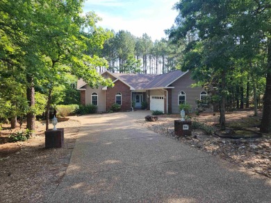 Nicely built golf course home in a prestigious and highly sought on Granada Golf Course in Arkansas - for sale on GolfHomes.com, golf home, golf lot