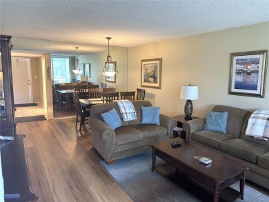 Beautifully updated 2BR/2BA condo in lush Palm Aire with on Palm-Aire Country Club and Resort - The Oaks in Florida - for sale on GolfHomes.com, golf home, golf lot