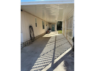 -Updated Bathroom- -Newer AC and Roof- Spacious Rooms and Lots on Sebring Lakeside Golf Resort in Florida - for sale on GolfHomes.com, golf home, golf lot