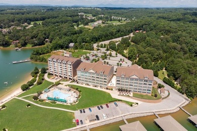 This fully furnished 2-bedroom, 2-bath condo offers a turn-key on Mariners Landing Golf and Country Club in Virginia - for sale on GolfHomes.com, golf home, golf lot