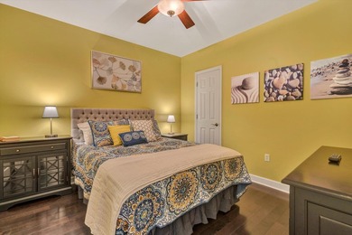 This fully furnished 2-bedroom, 2-bath condo offers a turn-key on Mariners Landing Golf and Country Club in Virginia - for sale on GolfHomes.com, golf home, golf lot