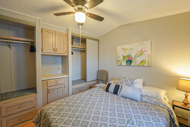 Motivated Seller! Discover a cozy 1-bedroom, 1-bathroom park on Ironwood Golf Course in Arizona - for sale on GolfHomes.com, golf home, golf lot