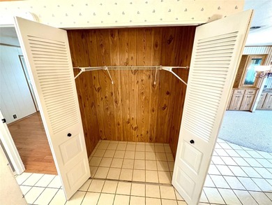 Welcome to this charming, beautifully maintained 2-Bedroom on High Point Golf Club, Inc. in Florida - for sale on GolfHomes.com, golf home, golf lot